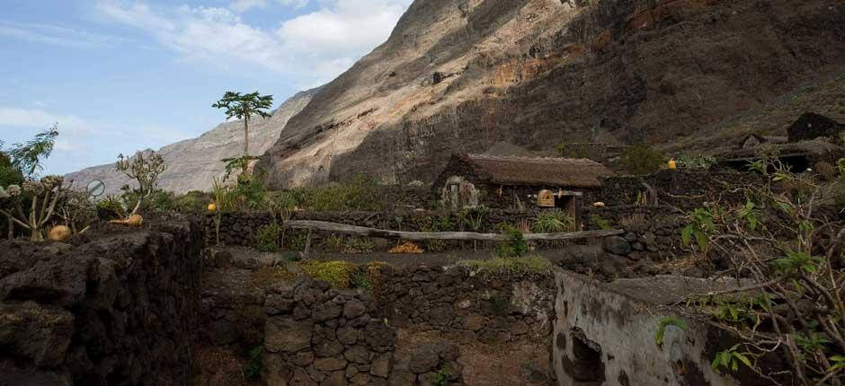 Guinea Ökomúzeum Múzeumok és turista központok El Hierron