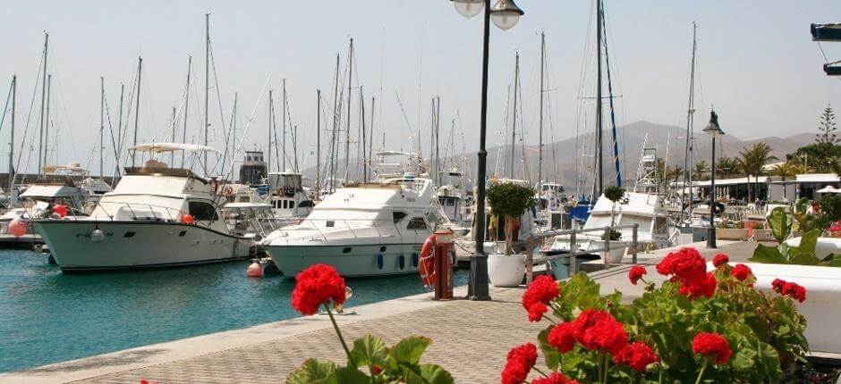 Puerto Calero; Kishajó- és jachtkikötők Lanzarotén