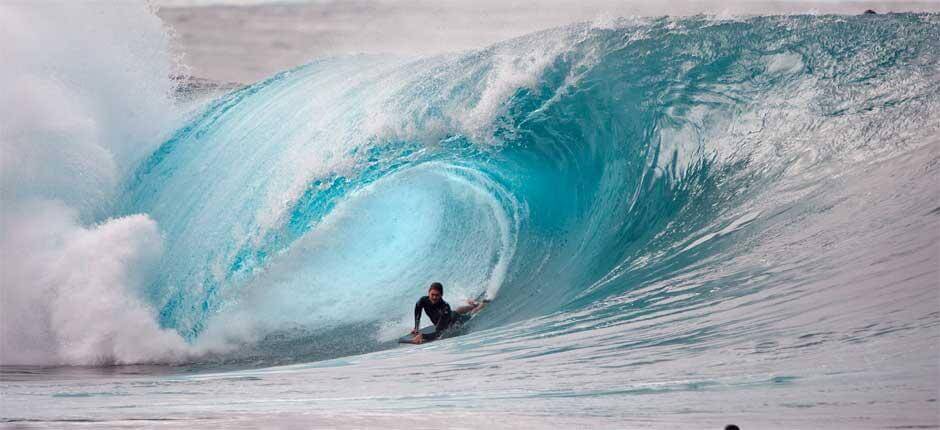 Bodyboardozás La Santa balra csavarodó hullámain, Bodyboardozásra alkalmas helyszínek Lanzarotén